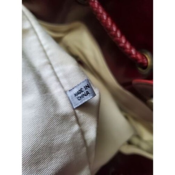 Charles David Red Alligator Leather Hobo Bag Purse Travel Overnight Drawstring - Picture 15 of 16